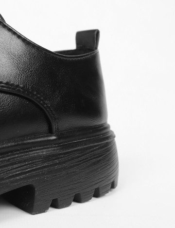 Pantofi SHEIN, negru
