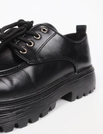 Pantofi SHEIN, negru Negru