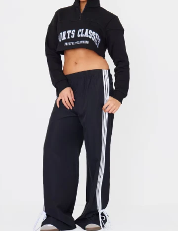 Top PRETTYLITTLETHING, negru