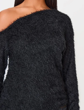 Bluza PRETTYLITTLETHING, negru