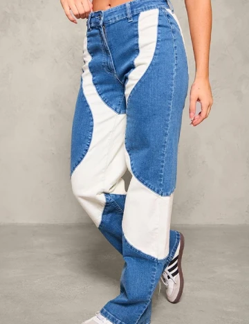 Blugi PRETTYLITTLETHING, albastru