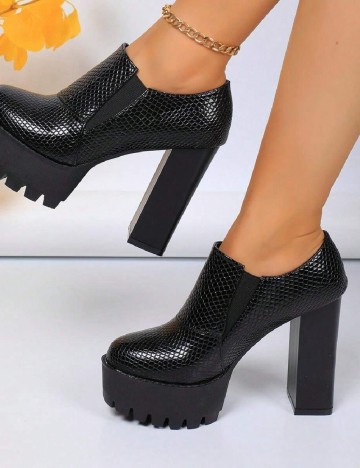 
						Pantofi SHEIN, negru