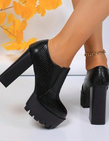Pantofi SHEIN, negru