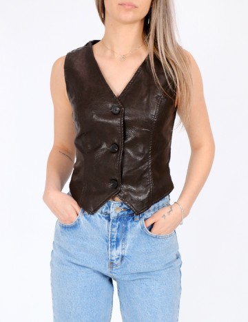 
						Vesta PRETTYLITTLETHING, maro