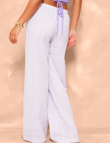 Pantaloni PRETTYLITTLETHING, lila