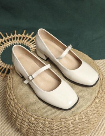 
						Pantofi SHEIN, crem