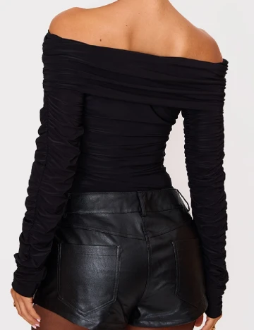 Bluza PRETTYLITTLETHING, negru Negru