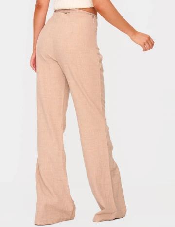 Pantaloni PRETTYLITTLETHING, maro