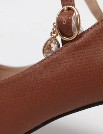 Pantofi SHEIN, maro