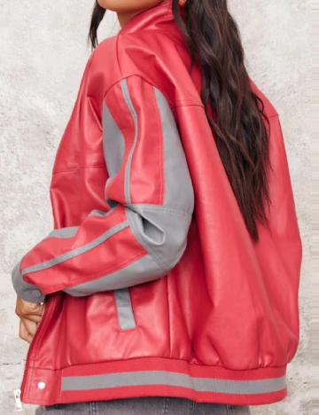 Jacheta PRETTYLITTLETHING, rosu Rosu