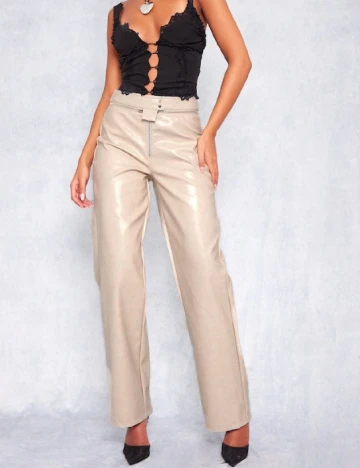Pantaloni PRETTYLITTLETHING, crem Crem