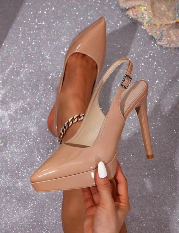 Pantofi SHEIN, maro