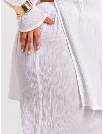 Pantaloni PRETTYLITTLETHING Plus Size, alb