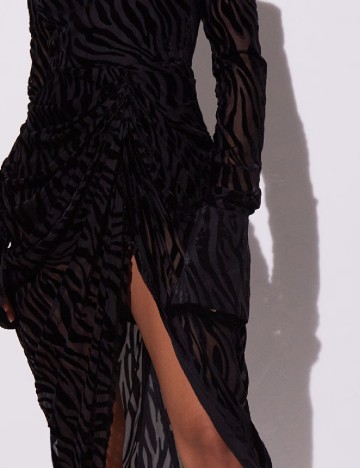 Rochie medie PRETTYLITTLETHING, negru