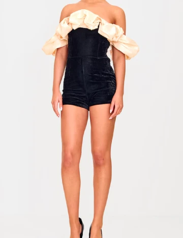Salopeta PRETTYLITTLETHING, negru