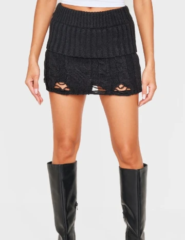 Fusta PRETTYLITTLETHING, negru