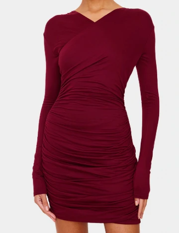 Rochie scurta PRETTYLITTLETHING, visiniu