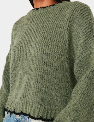 Bluza PRETTYLITTLETHING, verde