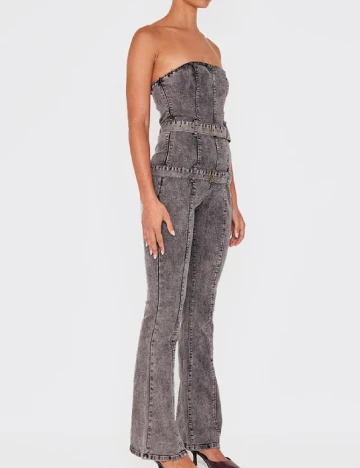 Salopeta PRETTYLITTLETHING, gri