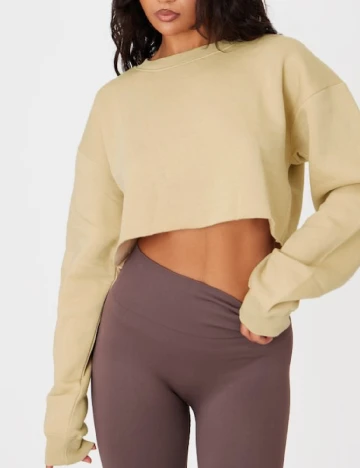 Top PRETTYLITTLETHING, bej
