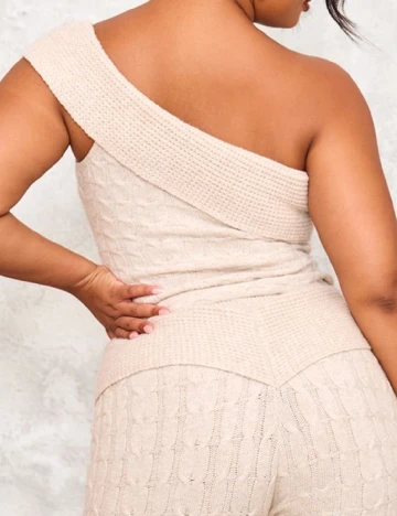 Top PRETTYLITTLETHING Plus Size, crem