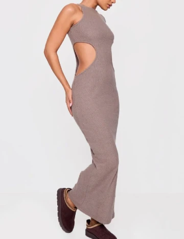 Rochie lunga PRETTYLITTLETHING, gri