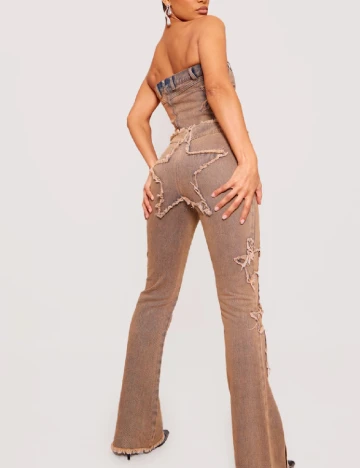 Blugi PRETTYLITTLETHING, maro