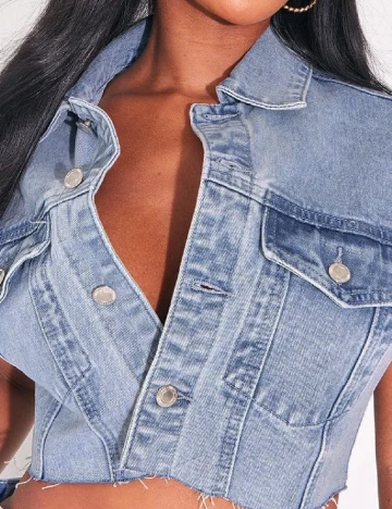 Vesta PRETTYLITTLETHING, albastru