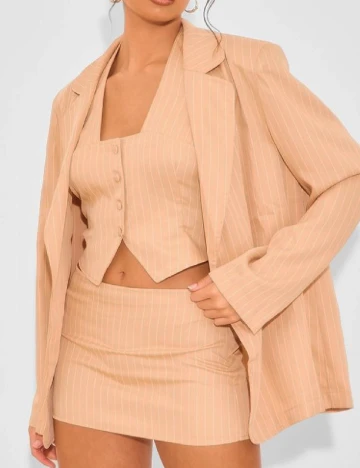 Blazer PRETTYLITTLETHING, crem
