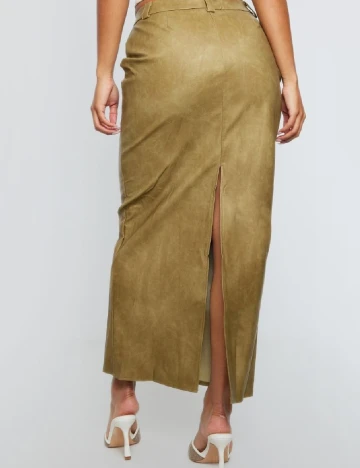 Fusta PRETTYLITTLETHING, verde