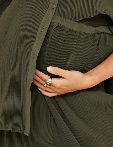 Pantaloni PRETTYLITTLETHING Maternity, verde