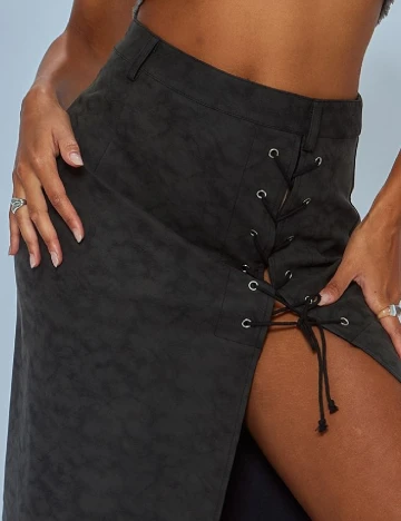 Fusta PrettyLittleThing, gri inchis