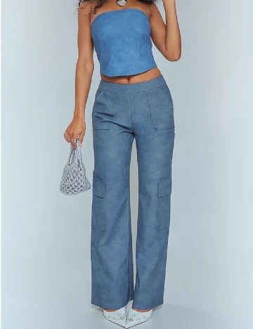 Pantaloni PRETTYLITTLETHING, albastru