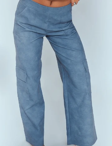 Pantaloni PRETTYLITTLETHING, albastru
