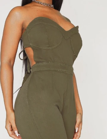 Salopeta PRETTYLITTLETHING, verde Verde