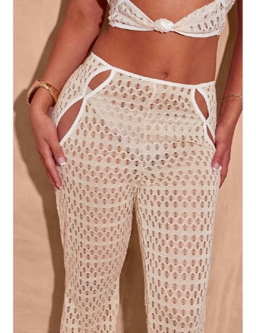 Pantaloni PRETTYLITTLETHING, crem
