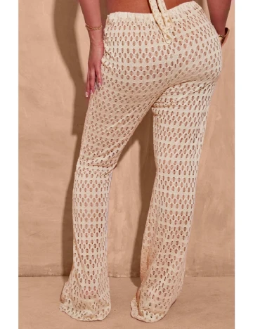 Pantaloni PRETTYLITTLETHING, crem