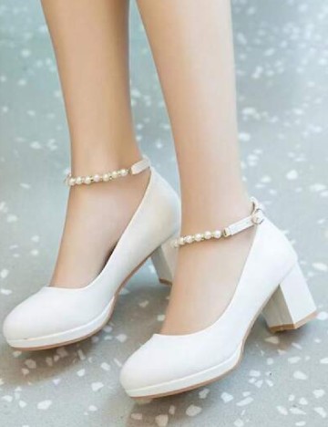 
						Pantofi SHEIN, alb