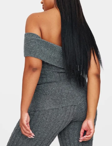 Top PRETTYLITTLETHING Plus Size, gri