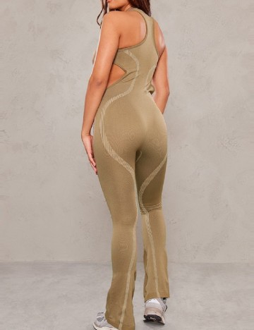 Salopeta PRETTYLITTLETHING, verde