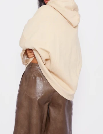 Hanorac PRETTYLITTLETHING, crem