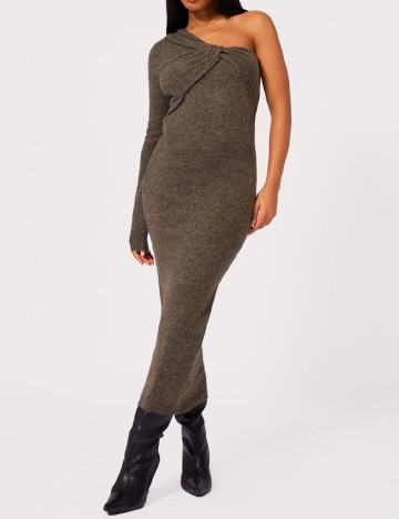 
						Rochie lunga PRETTYLITTLETHING, maro