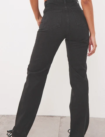 Blugi PRETTYLITTLETHING, negru Negru