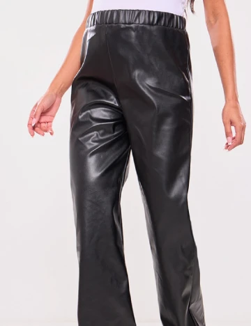 Pantaloni PRETTYLITTLETHING Maternity, negru