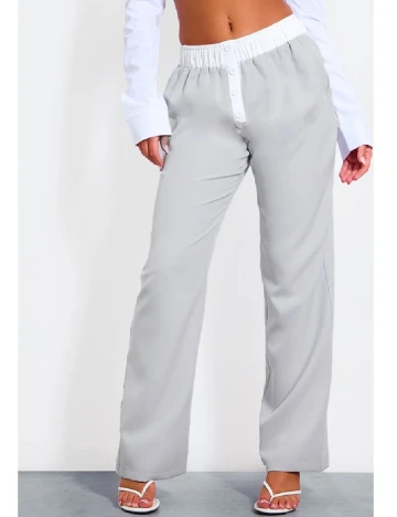 Pantaloni PRETTYLITTLETHING, gri