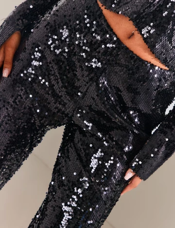 Pantaloni PRETTYLITTLETHING, negru