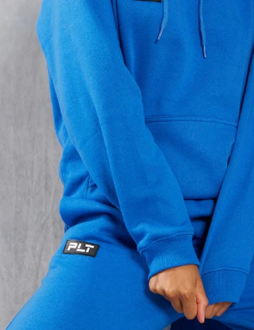 Pantaloni PRETTYLITTLETHING, albastru