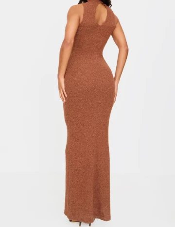 Rochie lunga PRETTYLITTLETHING, maro