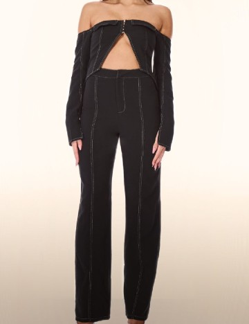 
						Top PRETTYLITTLETHING, negru