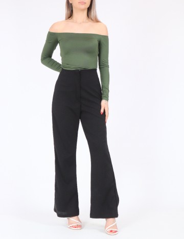 
						Pantaloni SHEIN, negru